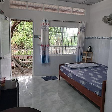 Готель Nhà Nghỉ NgọC PhuọNg Hon Son Lai Son Екстер'єр фото